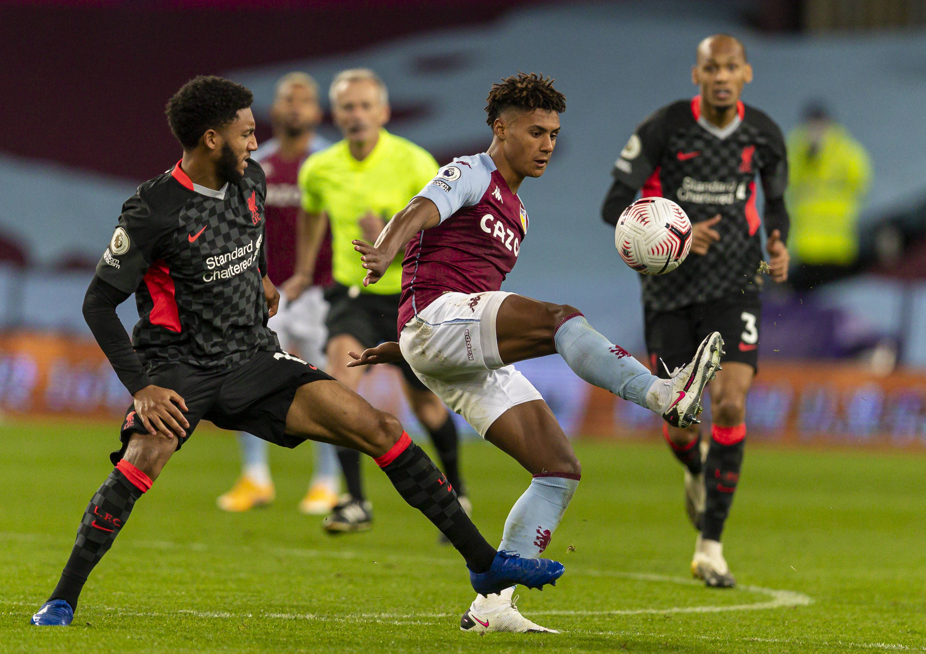 球场管理的 球场管理的