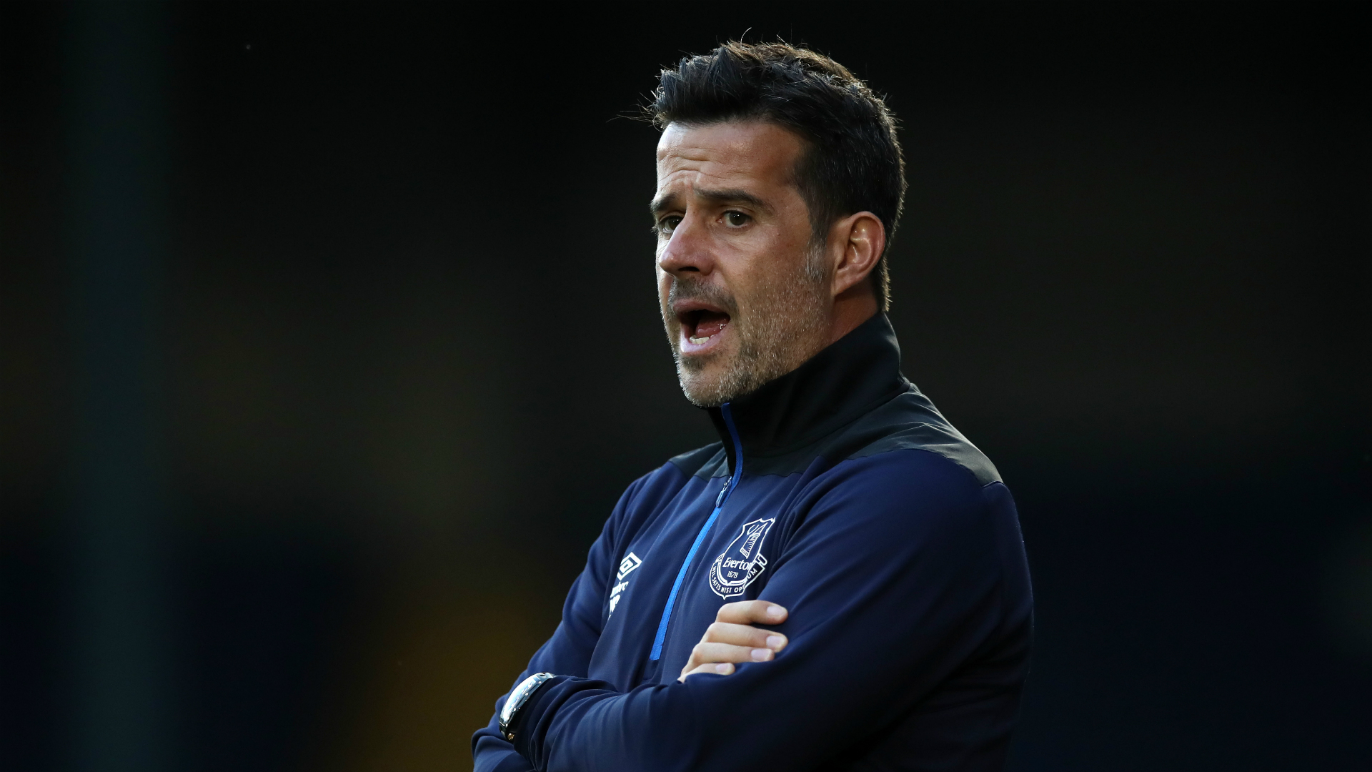 划以高价引 划以高价引